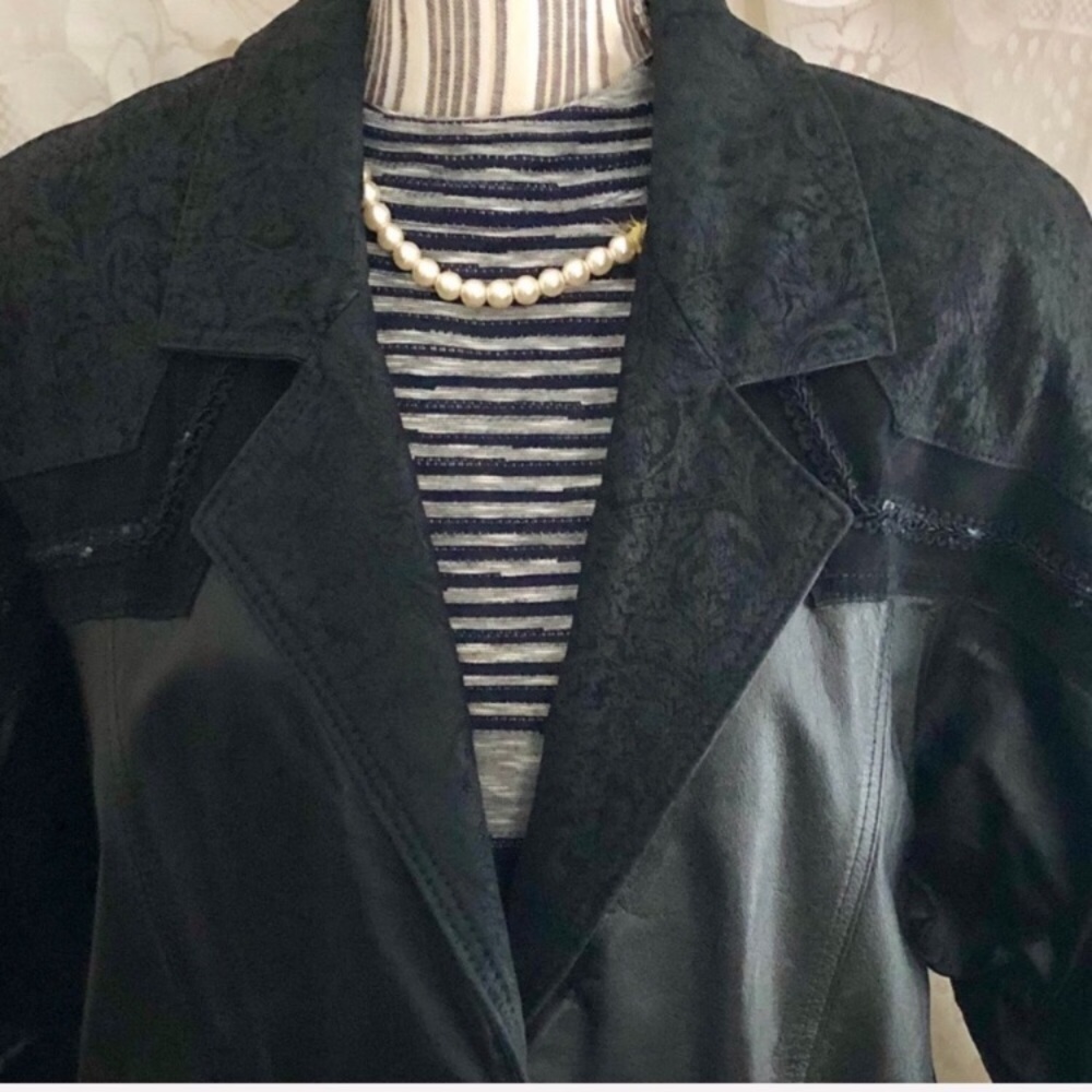 JOHN WEITZ 80’s Vintage Leather Luxe Black Trench